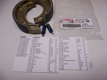 183-35330-00 Shoeset rear drumbr.Yamaha TA125 racing new (EBC Y506) size 130x28mm 